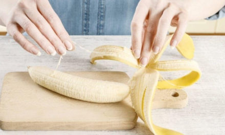 Quando você come banana, além da casca, você tira os fiapos?